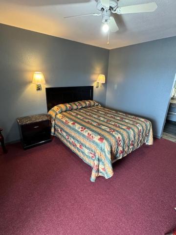 Pratt Budget Inn Екстер'єр фото